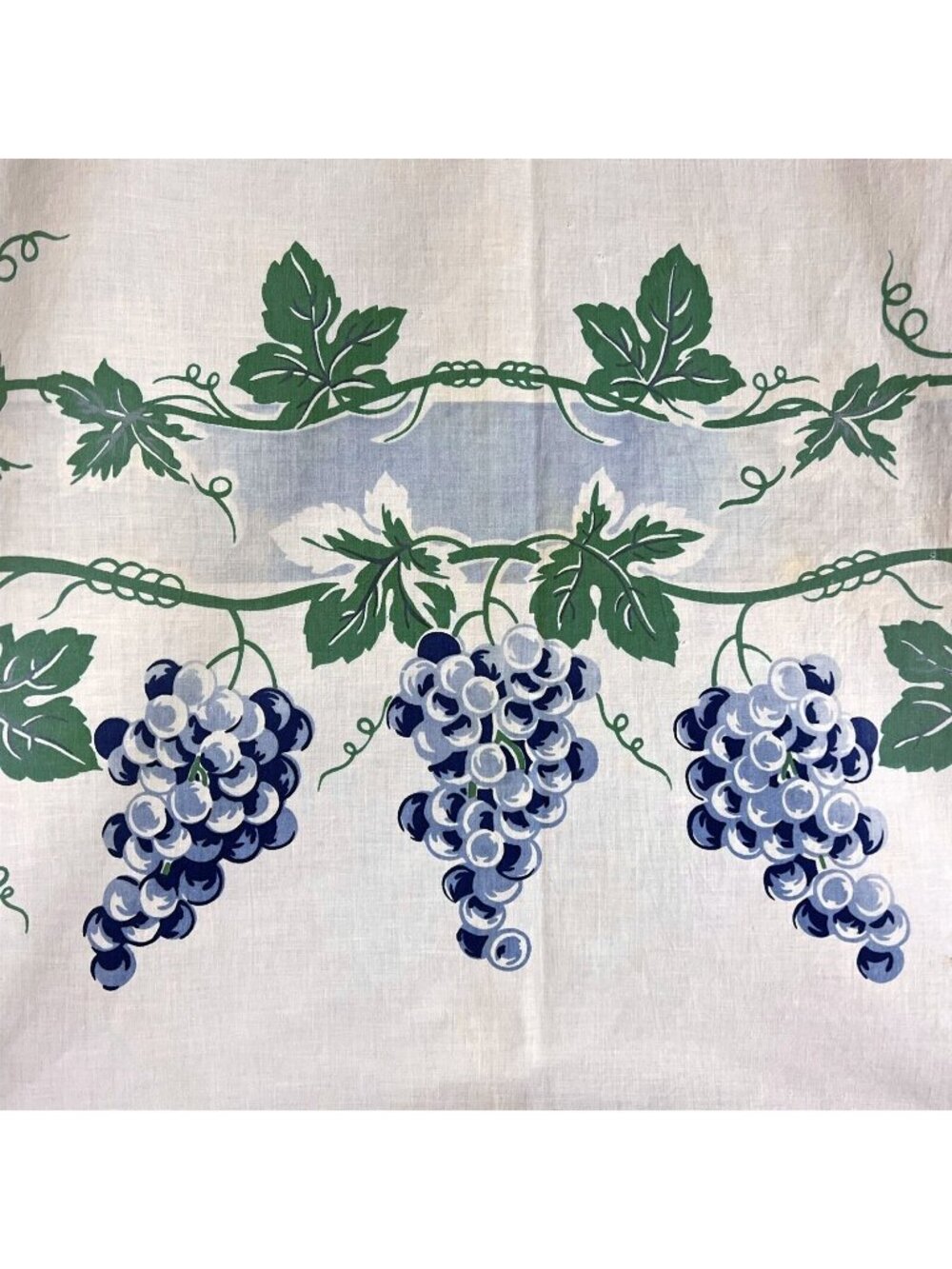 Printed Cotton Tablecloth Grapevines Grape Clusters Cottage Core Vintage 1950s